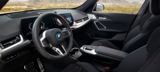 Úplne nový model BMW X1 a prvý elektrický model BMW iX1.