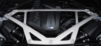 Úplne nový model BMW M4 CSL.