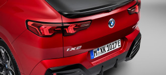 Nový model BMW X2 a úplne prvý model BMW iX2.