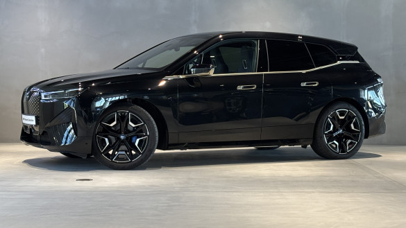 BMWi iX xDrive50